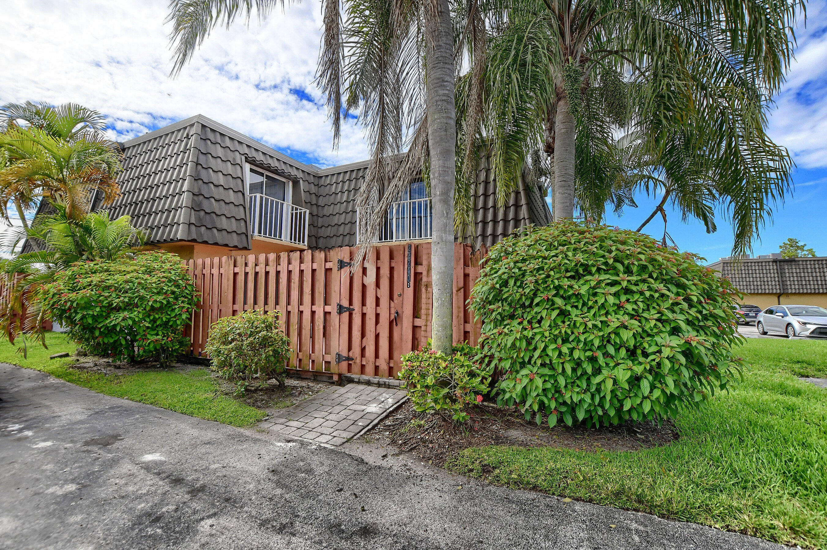 01_ebf_9345-hdr(5)