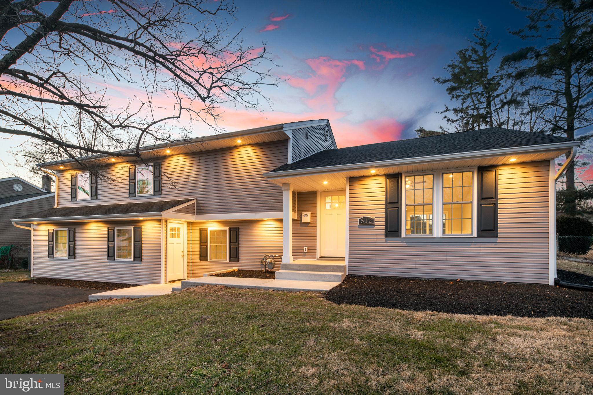 512 Berwyn Road Morrisville, PA 19067 - Photo 2 of 34 Exterior Front w/lighting