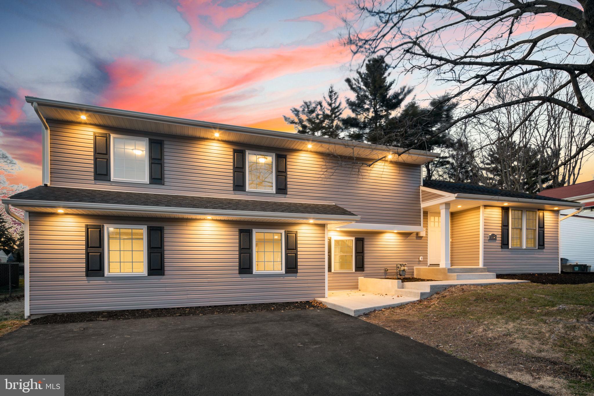 512 Berwyn Road Morrisville, PA 19067 - Photo 8 of 34 Exterior Front w/lighting