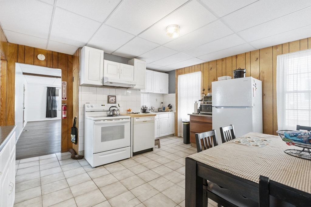 151 Providence Street Worcester, MA 01604 - Photo 19 of 33