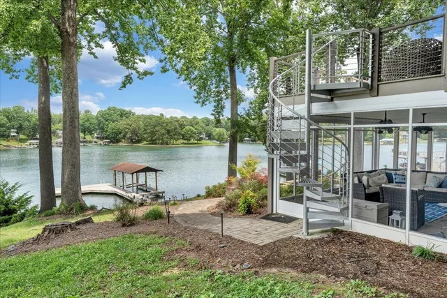 $1,590,000 | 292 Cove Road, Penhook, VA 24137