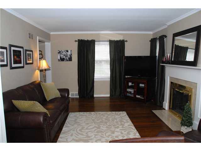 1840 Collingswood Road Columbus, OH 43221 - Photo 2 of 15