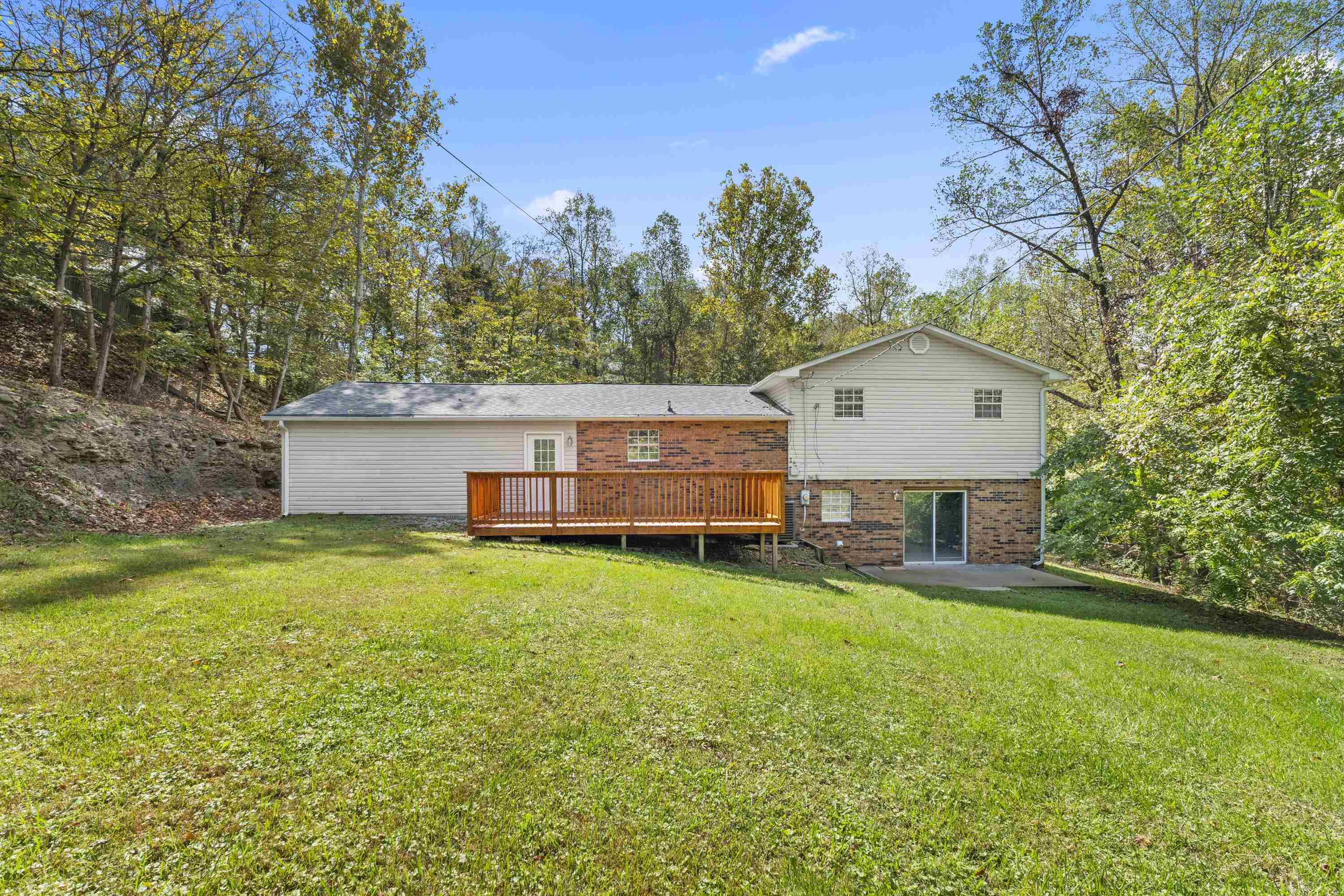 1633 Rebel Road Ashland, KY 41102 - Photo 17 of 19 Gallery Image 17