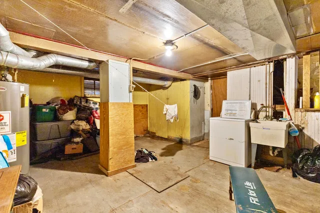 $105,000 | 1924 West Grant Street, Milwaukee, WI 53215