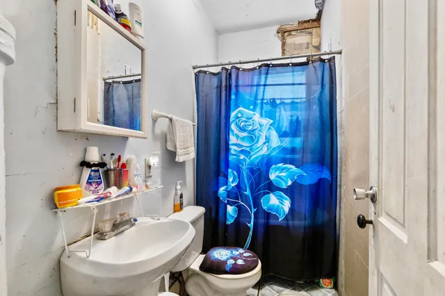 $105,000 | 1924 West Grant Street, Milwaukee, WI 53215