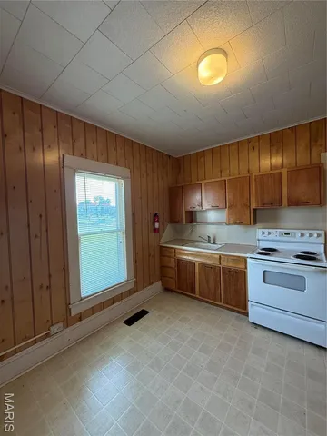 $240,000 | 606 South Franklin Street, Kirksville, MO 63501