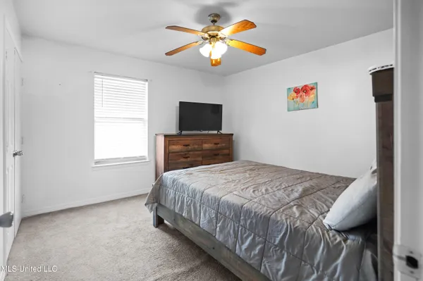 $1,900 | 259 Benachi Avenue, Unit B, Biloxi, MS 39530
