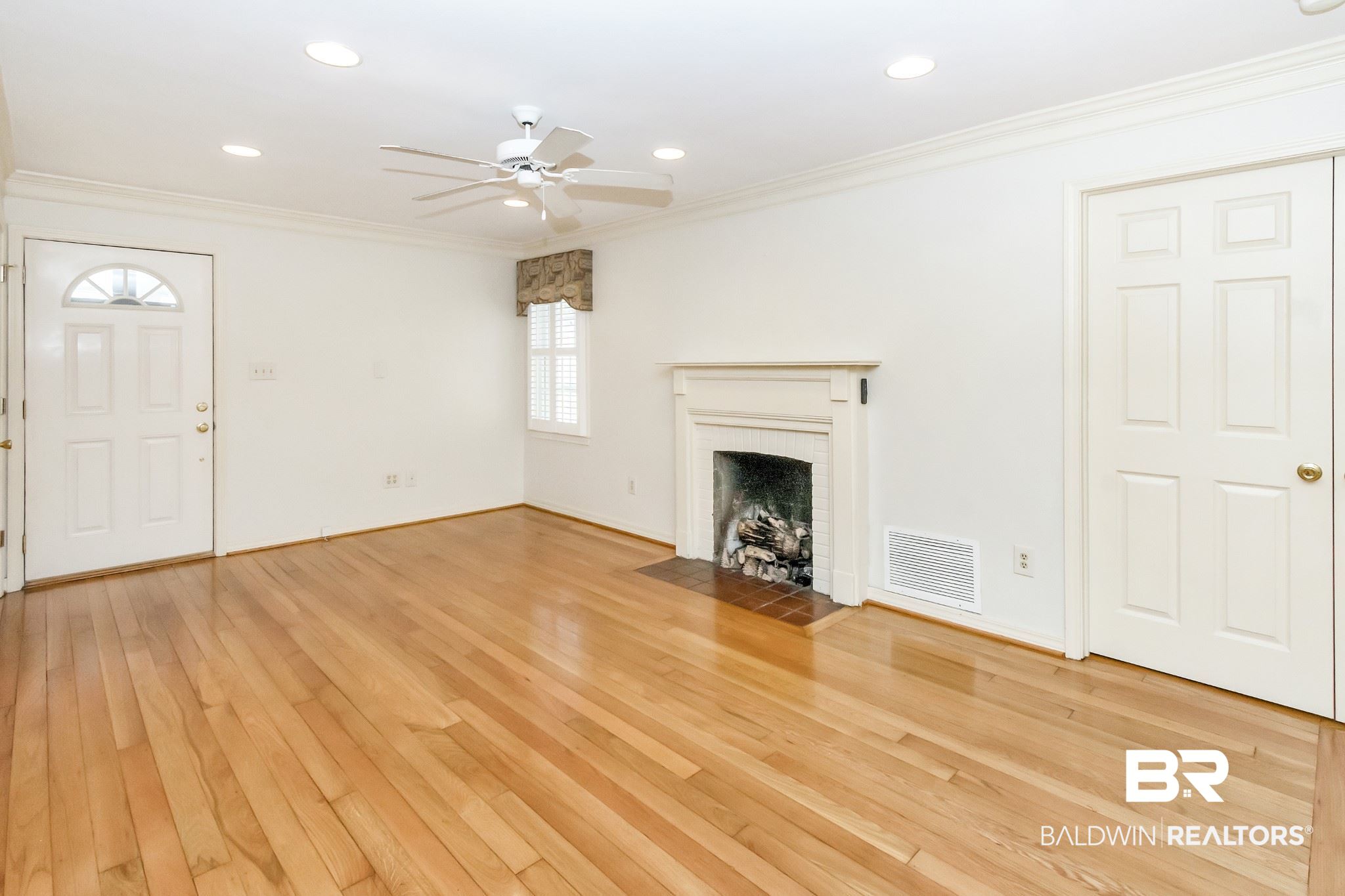 8 South Hathaway Road Mobile, AL 36608 - Photo 6 of 44