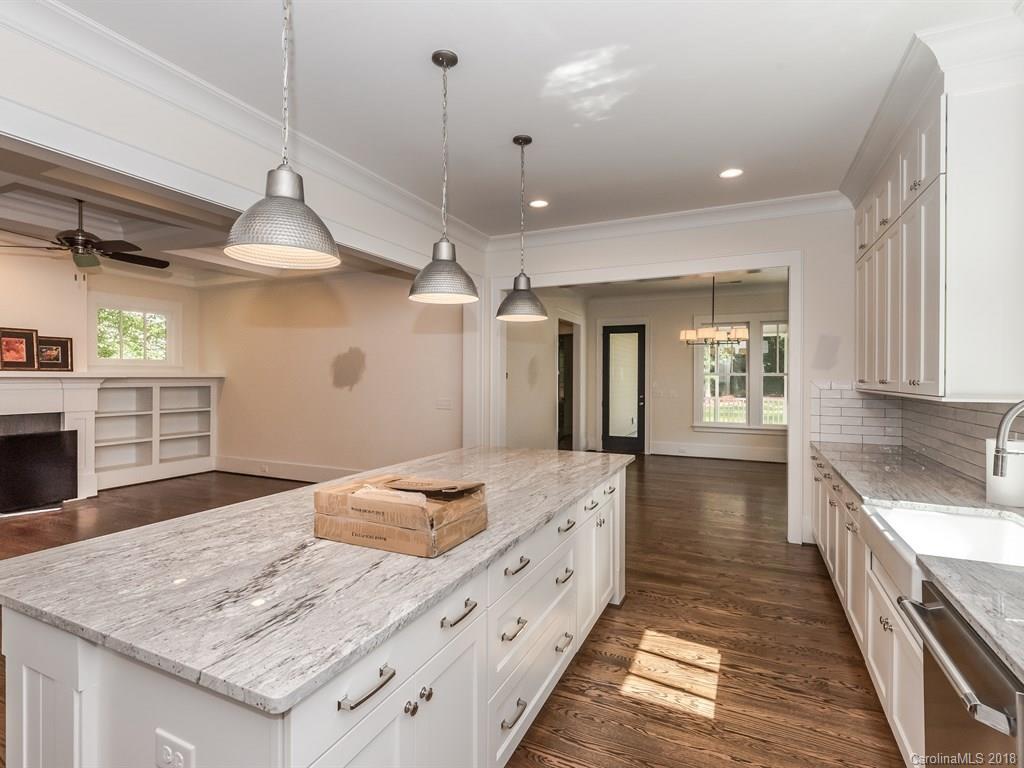 5617 Closeburn Road Charlotte, NC 28210 - Photo 5 of 28 Gallery Image 5