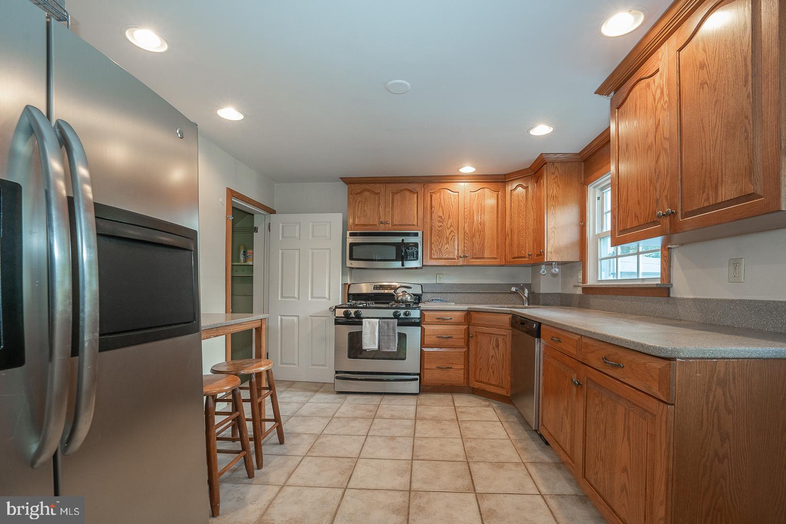 541 North Manoa Road Havertown, PA 19083 - Photo 15 of 33