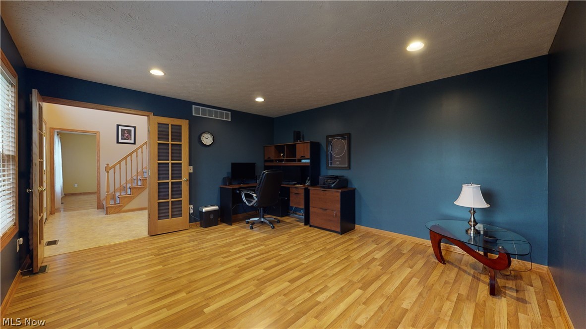 4622 Warren Road Cortland, OH 44410 - Photo 4 of 35 Gallery Image 4
