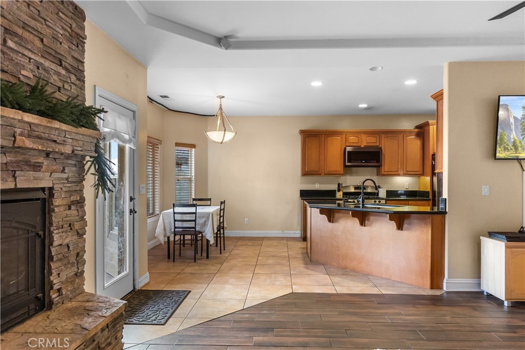 26820 Stirrup Way Tehachapi, CA 93561 - Photo 12 of 47