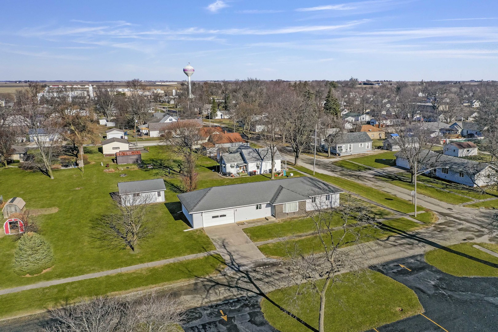 313 West Topeka Street Toluca, IL 61369 - Photo 30 of 32 a view of a city