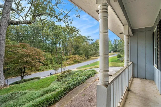 $395,000 | 4304 Lindsey Way Northeast, Roswell, GA 30075