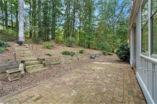 $395,000 | 4304 Lindsey Way Northeast, Roswell, GA 30075