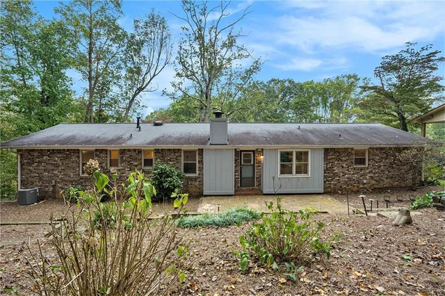 $395,000 | 4304 Lindsey Way Northeast, Roswell, GA 30075