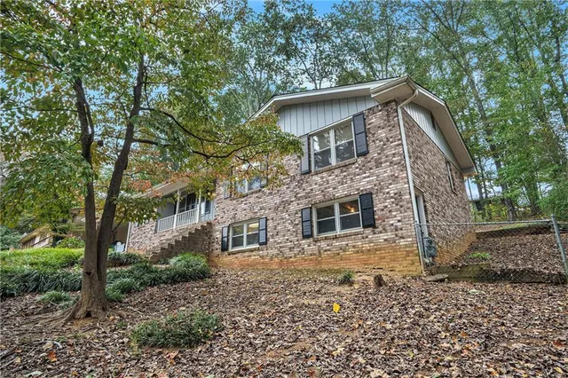$395,000 | 4304 Lindsey Way Northeast, Roswell, GA 30075