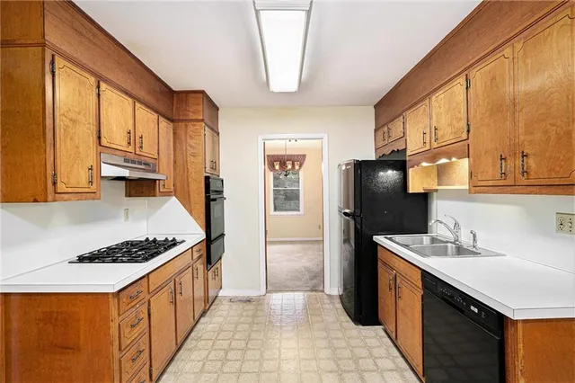 $395,000 | 4304 Lindsey Way Northeast, Roswell, GA 30075