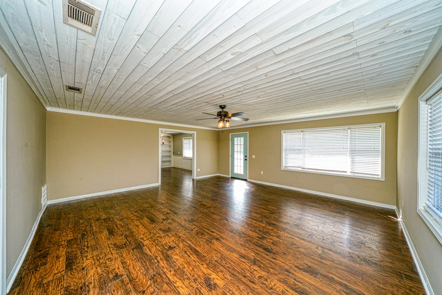 125 Patton Street Crestview, FL 32539 - Photo 3 of 24 DSC01391_77