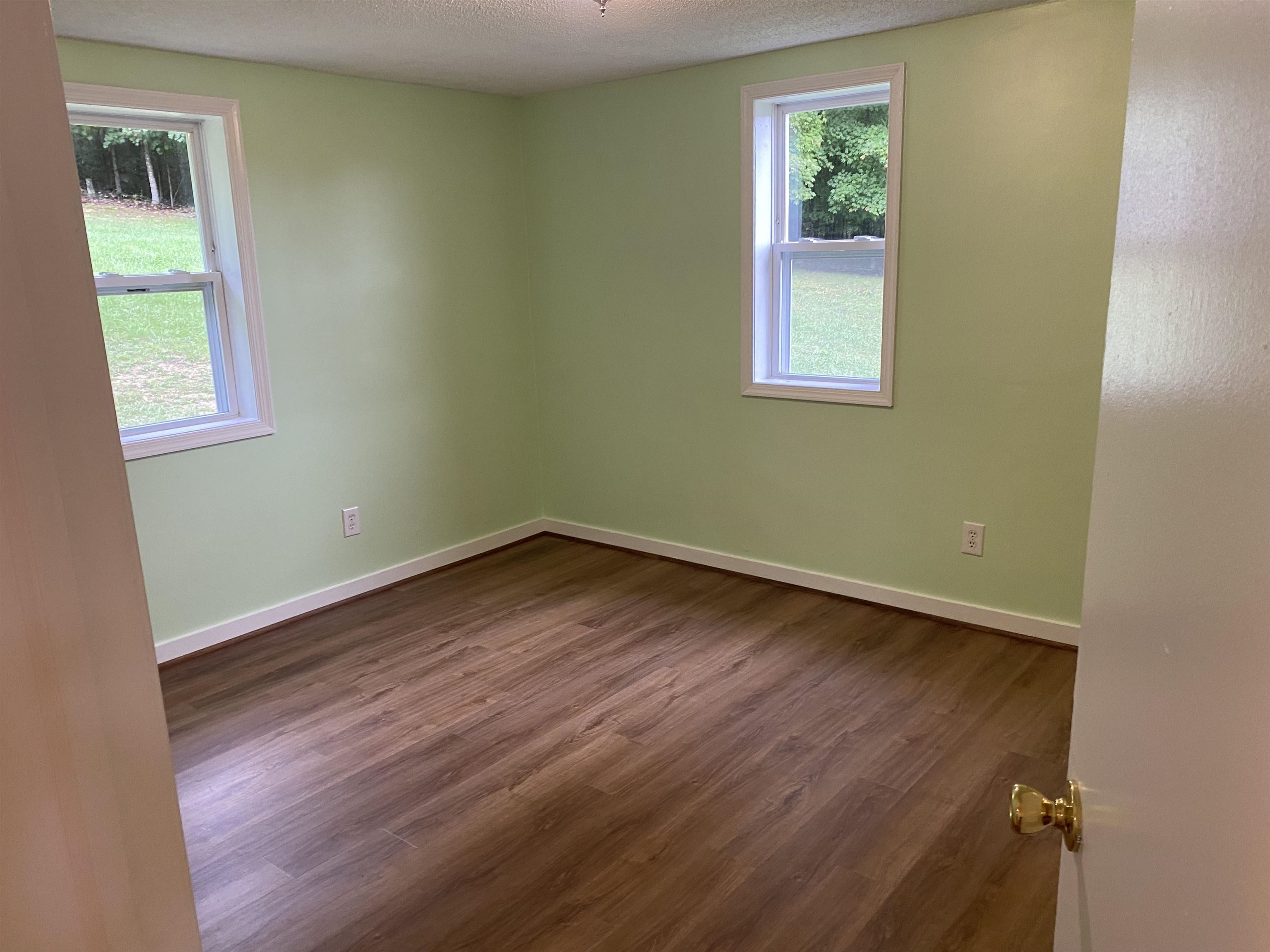 1733 Spring Hill Road Staunton, VA 24401 - Photo 5 of 14