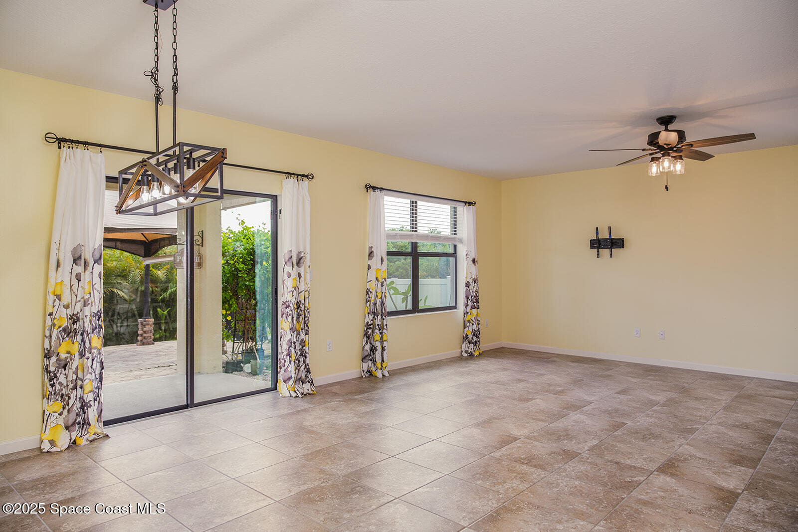 3847 Loggerhead Lane Mims, FL 32754 - Photo 14 of 27 3847 Loggerhead Ln-14_websize