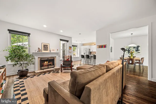 $550,000 | 102 Dundee Mills Lane, Wallingford, PA 19086