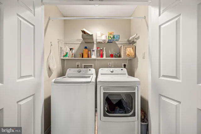 $550,000 | 102 Dundee Mills Lane, Wallingford, PA 19086