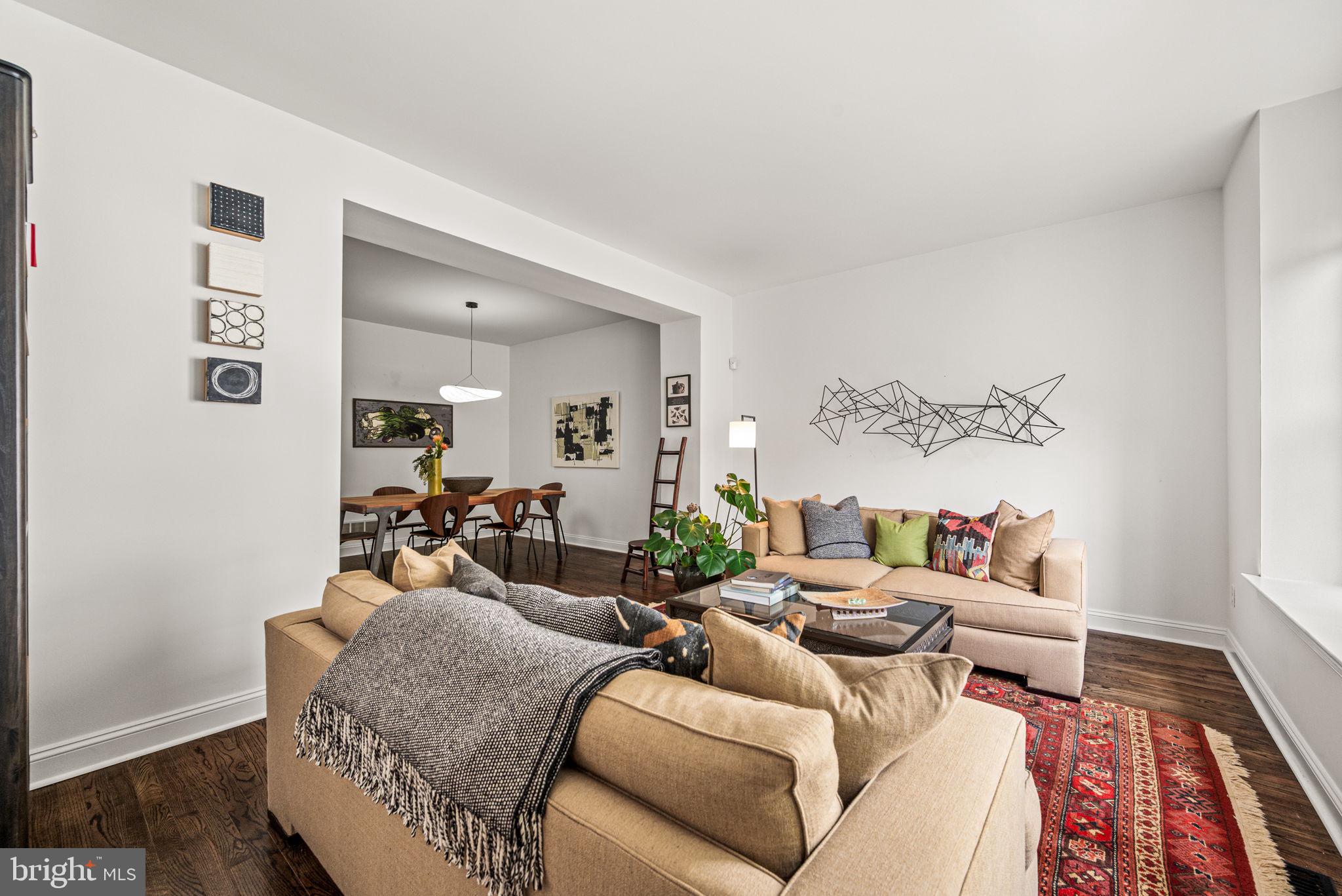 102 Dundee Mills Lane Wallingford, PA 19086 - Photo 5 of 43 a living room with furniture and wooden floor