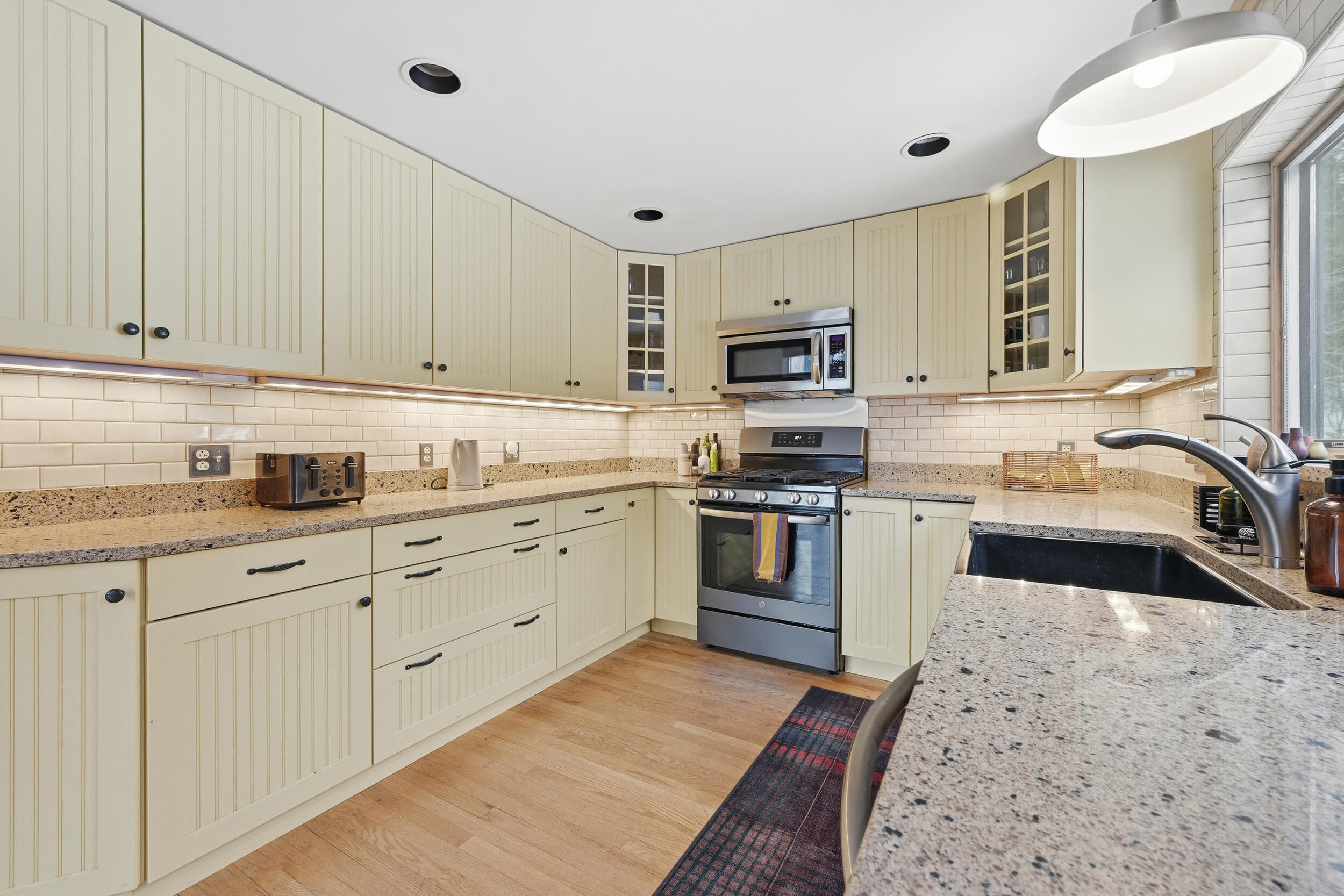 2003 Ridgeview Road Carrabassett Valley, ME 04947 - Photo 15 of 63 110381gr-116