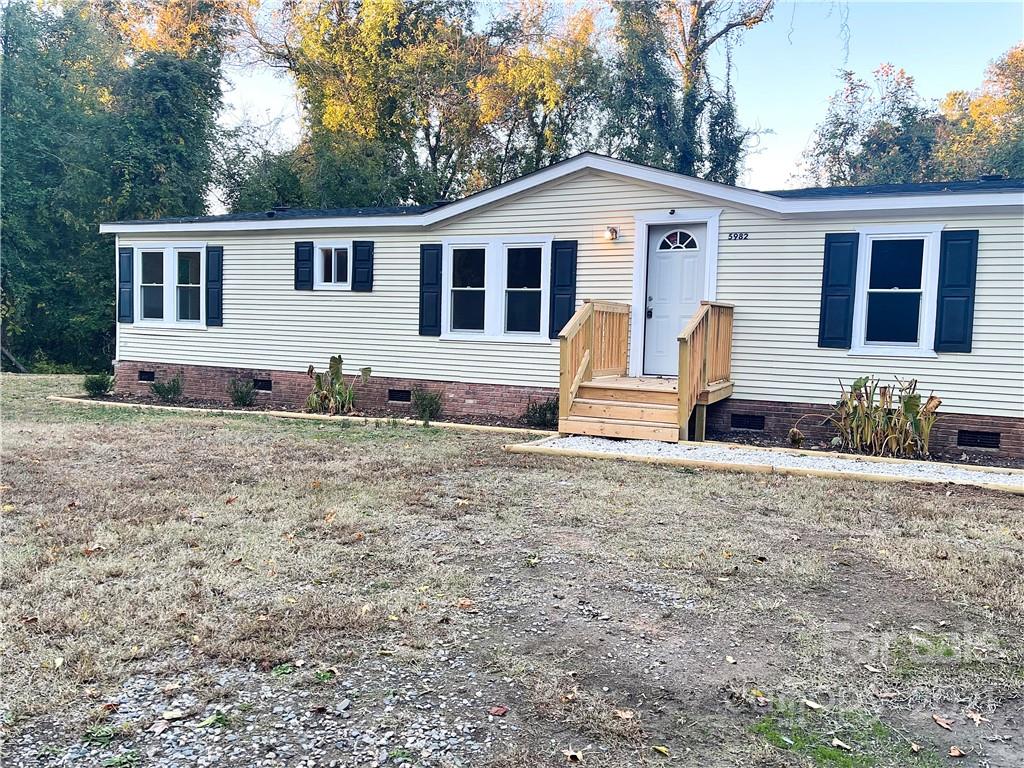5982 Old Winnsboro Road Blackstock, SC 29014 - Photo 2 of 37 Gallery Image 2