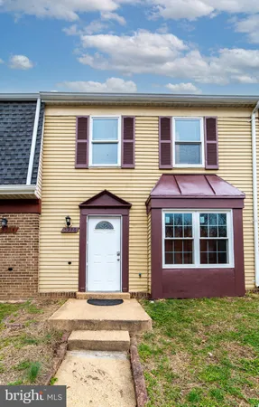 $285,000 | 5936 Applegarth Place, Capitol Heights, MD 20743