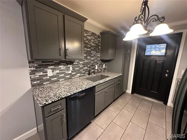 $237,000 | 203 North Kingshighway, Sikeston, MO 63801