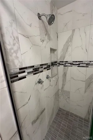 $237,000 | 203 North Kingshighway, Sikeston, MO 63801