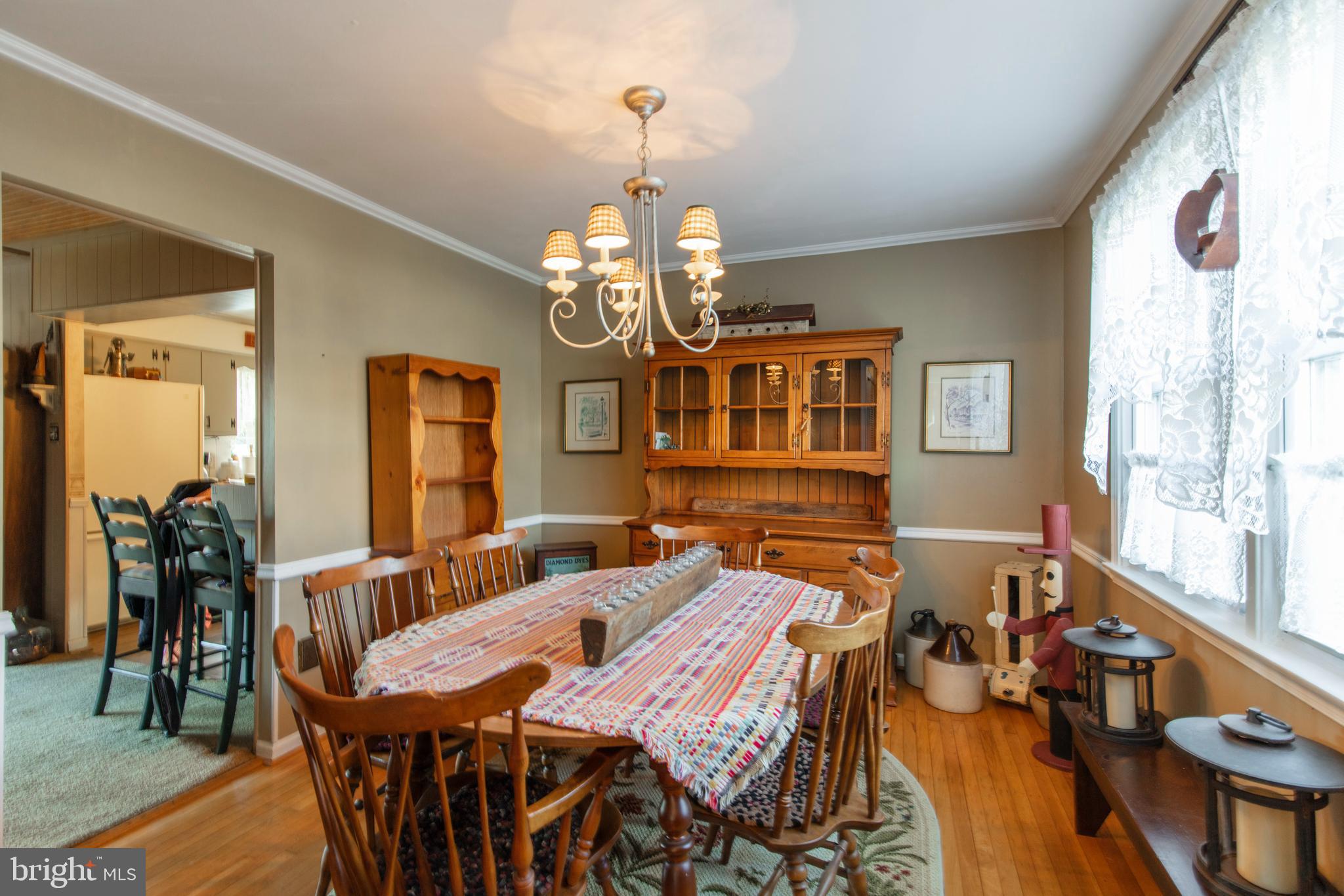 587 Lowell Road Warminster, PA 18974 - Photo 7 of 29