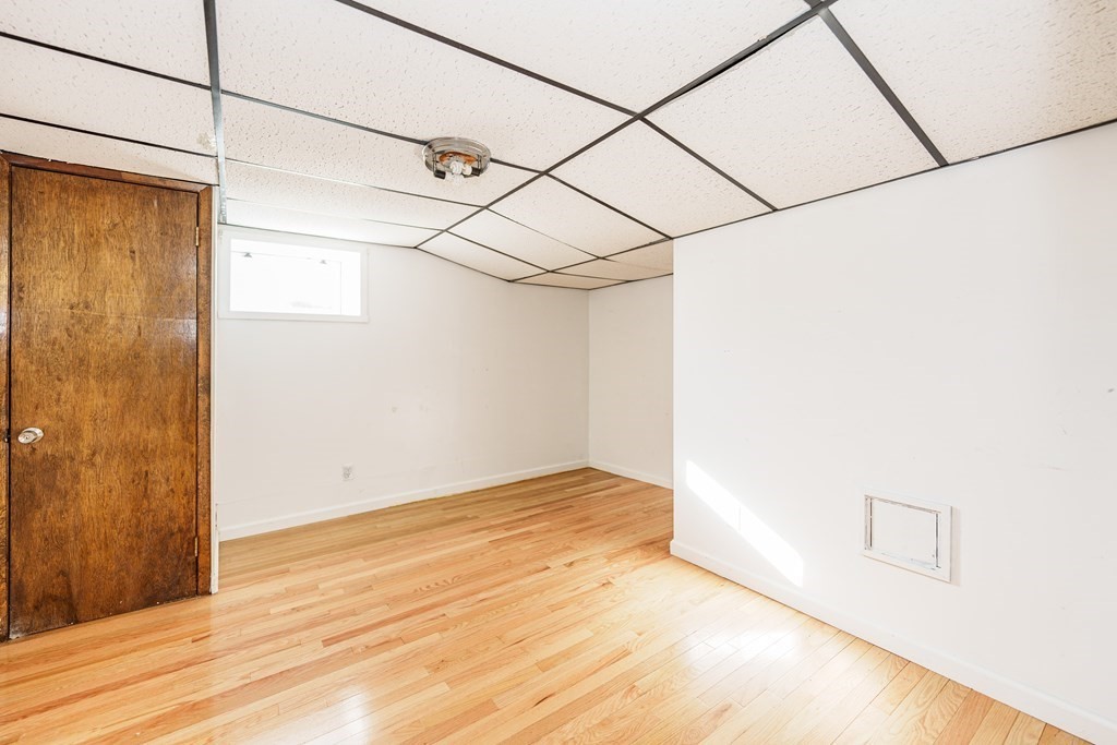 195 Holbrook Road Quincy, MA 02171 - Photo 20 of 30 Gallery Image 20
