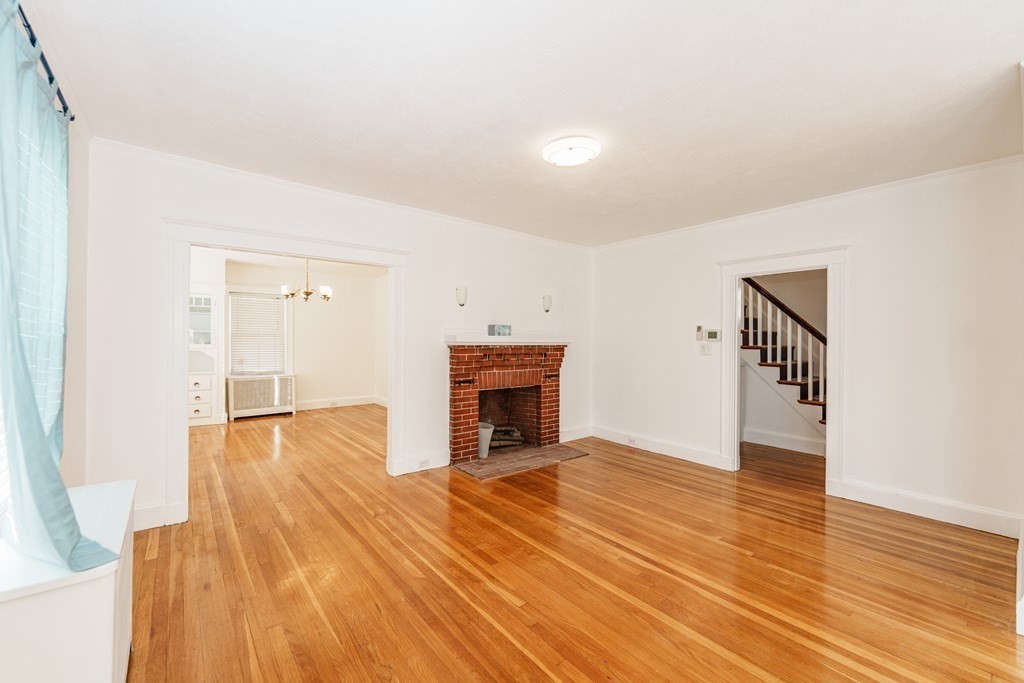 195 Holbrook Road Quincy, MA 02171 - Photo 3 of 30 Gallery Image 3