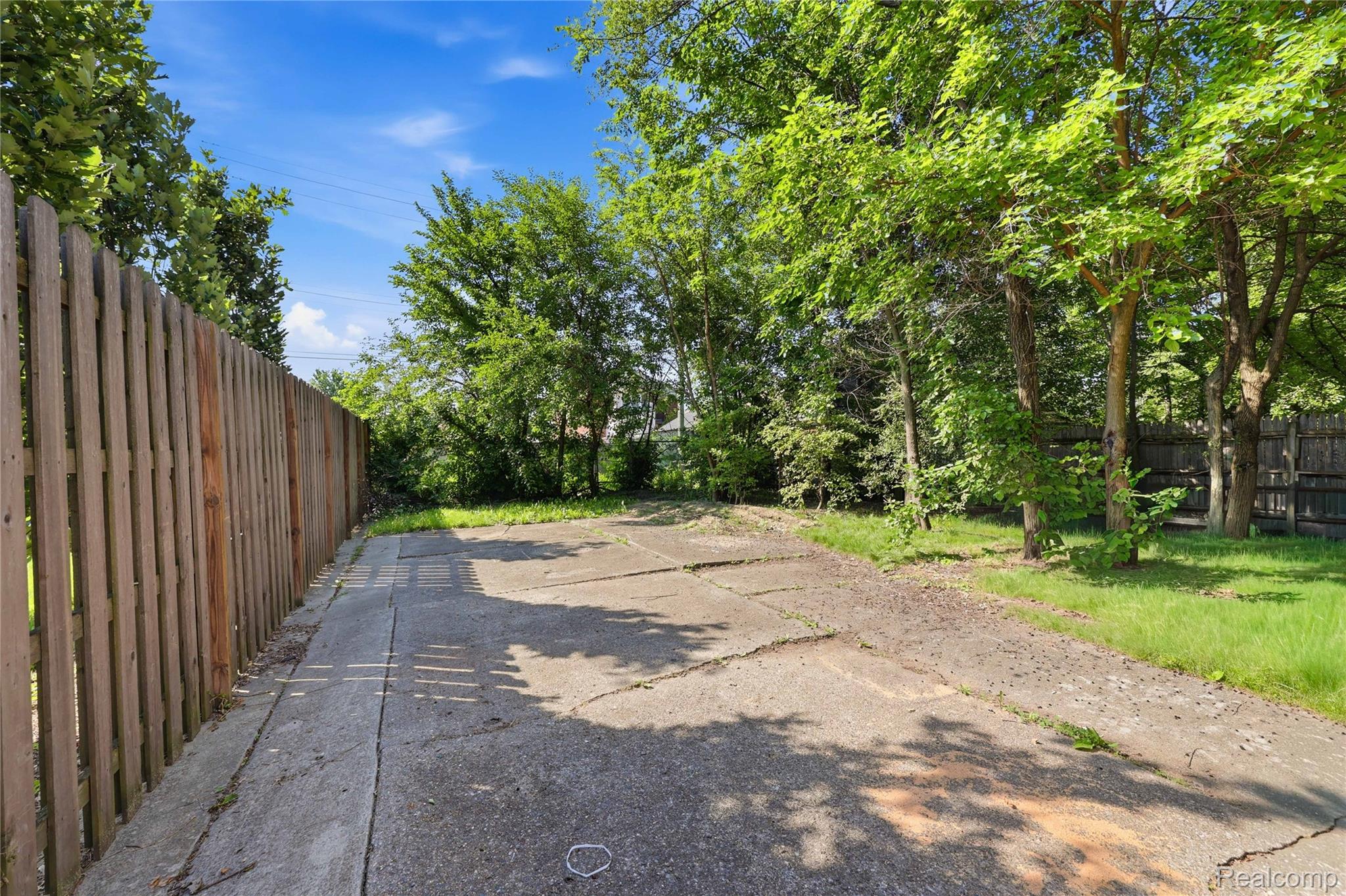 1945 Atkinson Street Detroit, MI 48206 - Photo 39 of 49 atkinson-39.jpg