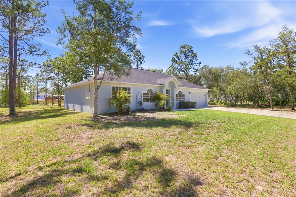 18063 Parrot Road Weeki Wachee, FL 34614 - Photo 2 of 52