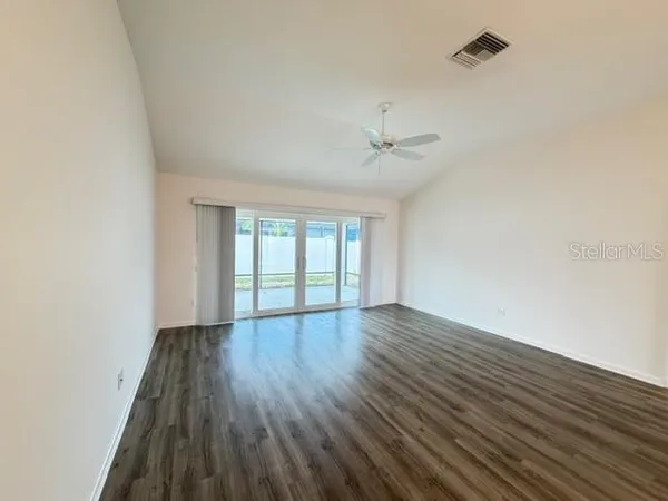 $2,200 | 618 Nielsen Place, The Villages, FL 32163
