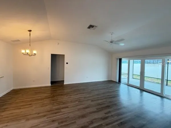 $2,200 | 618 Nielsen Place, The Villages, FL 32163