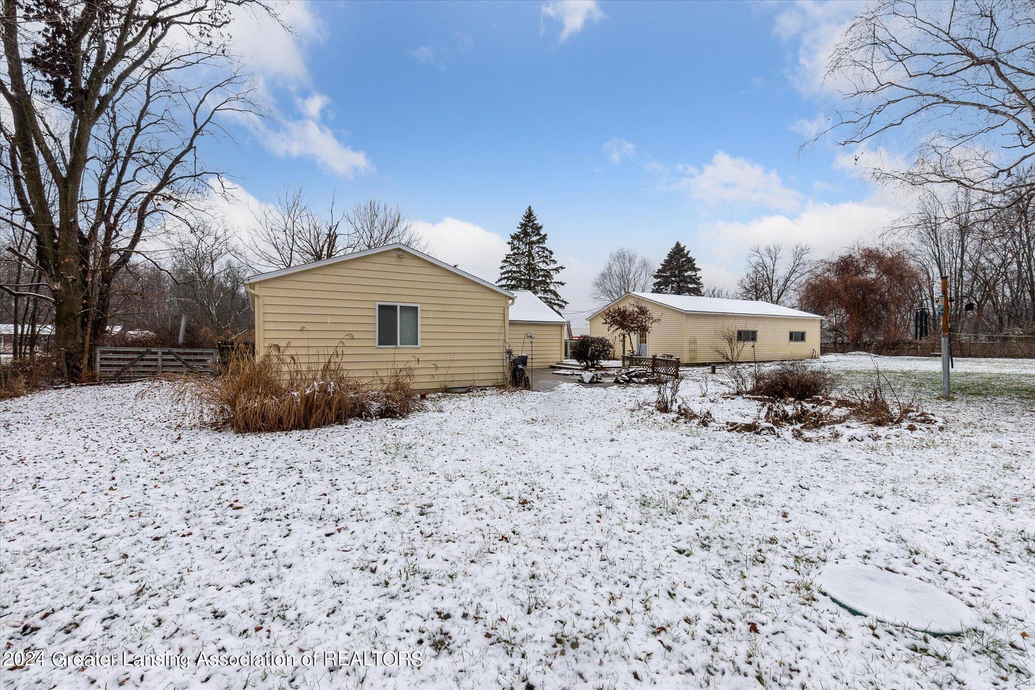 754 College Road Mason, MI 48854 - Photo 29 of 33 38-754-College-Rd-Mason-MI-48854-WindowS