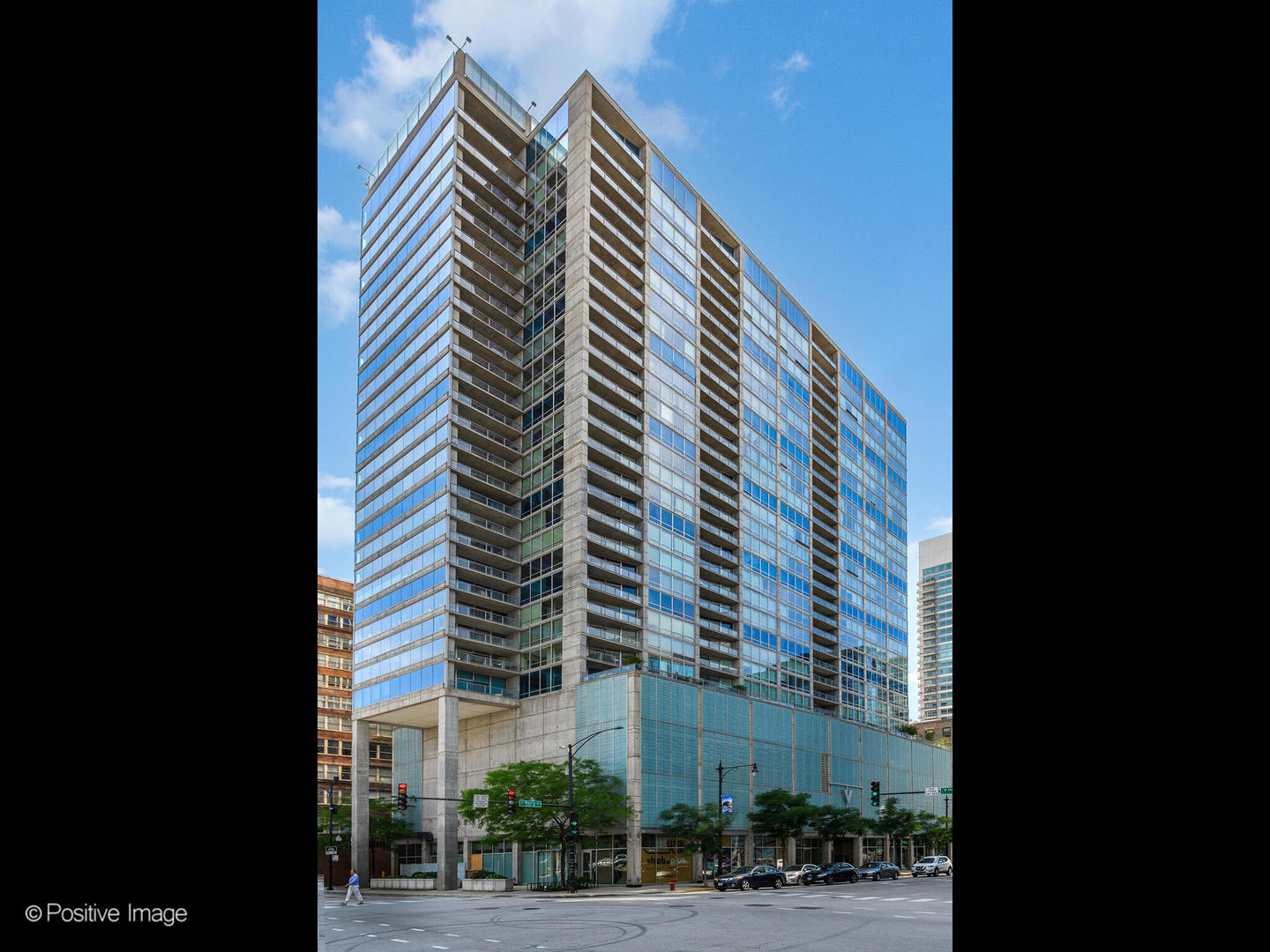 611 South Wells Street, Unit 906 Chicago, IL 60607 - Photo 1 of 21 a front view of a building