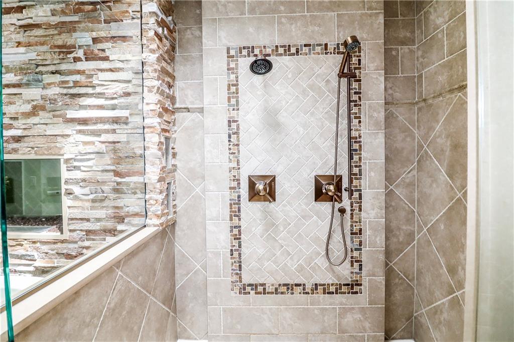 8822 Fall Creek Road Indianapolis, IN 46256 - Photo 39 of 60 Gallery Image 39