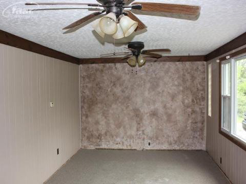 2481 North Irish Road Davison, MI 48423 - Photo 6 of 27 20145159-5.JPG