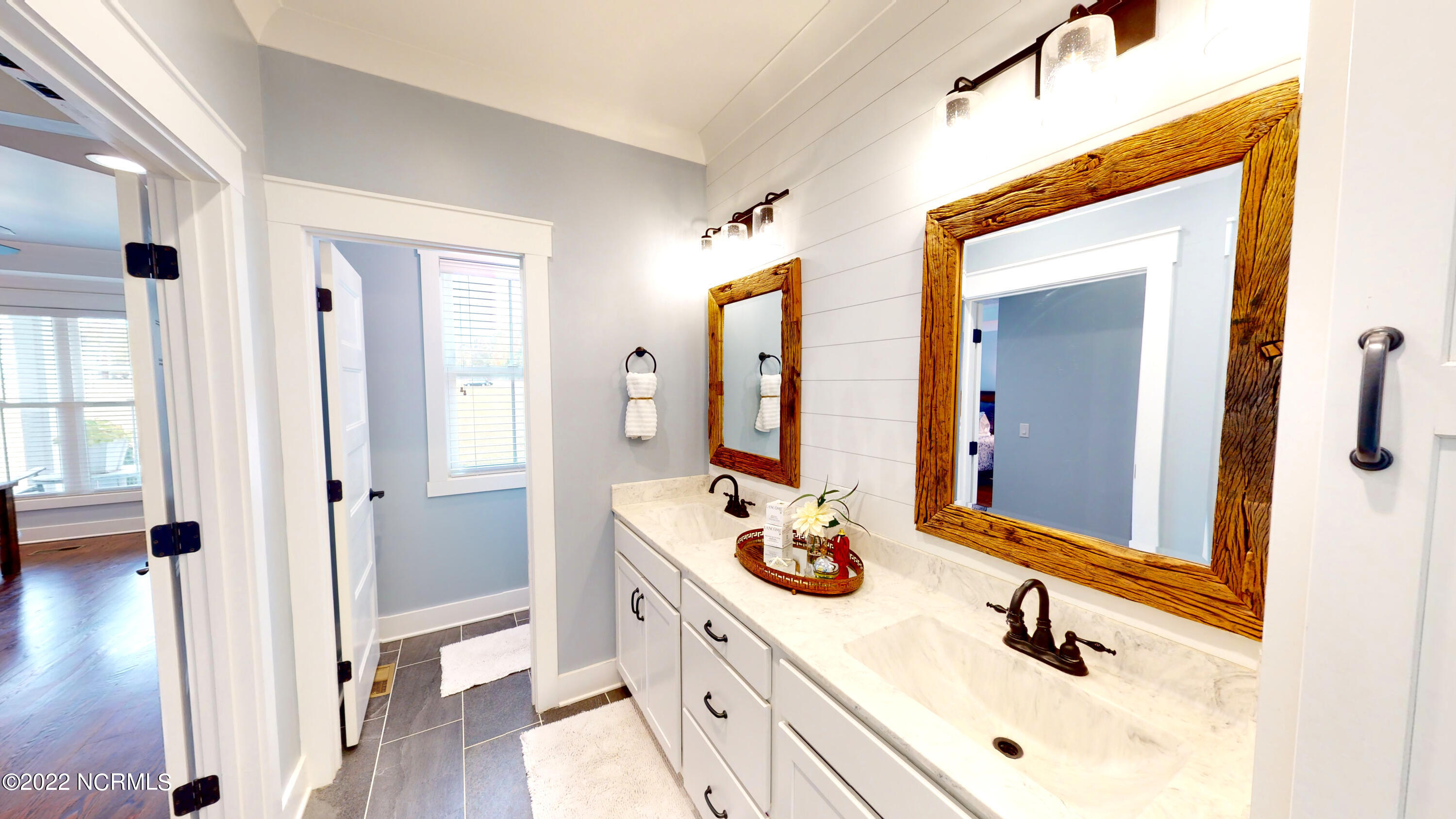 2584 Shoeheel Road Selma, NC 27576 - Photo 29 of 50 E f Owners BA