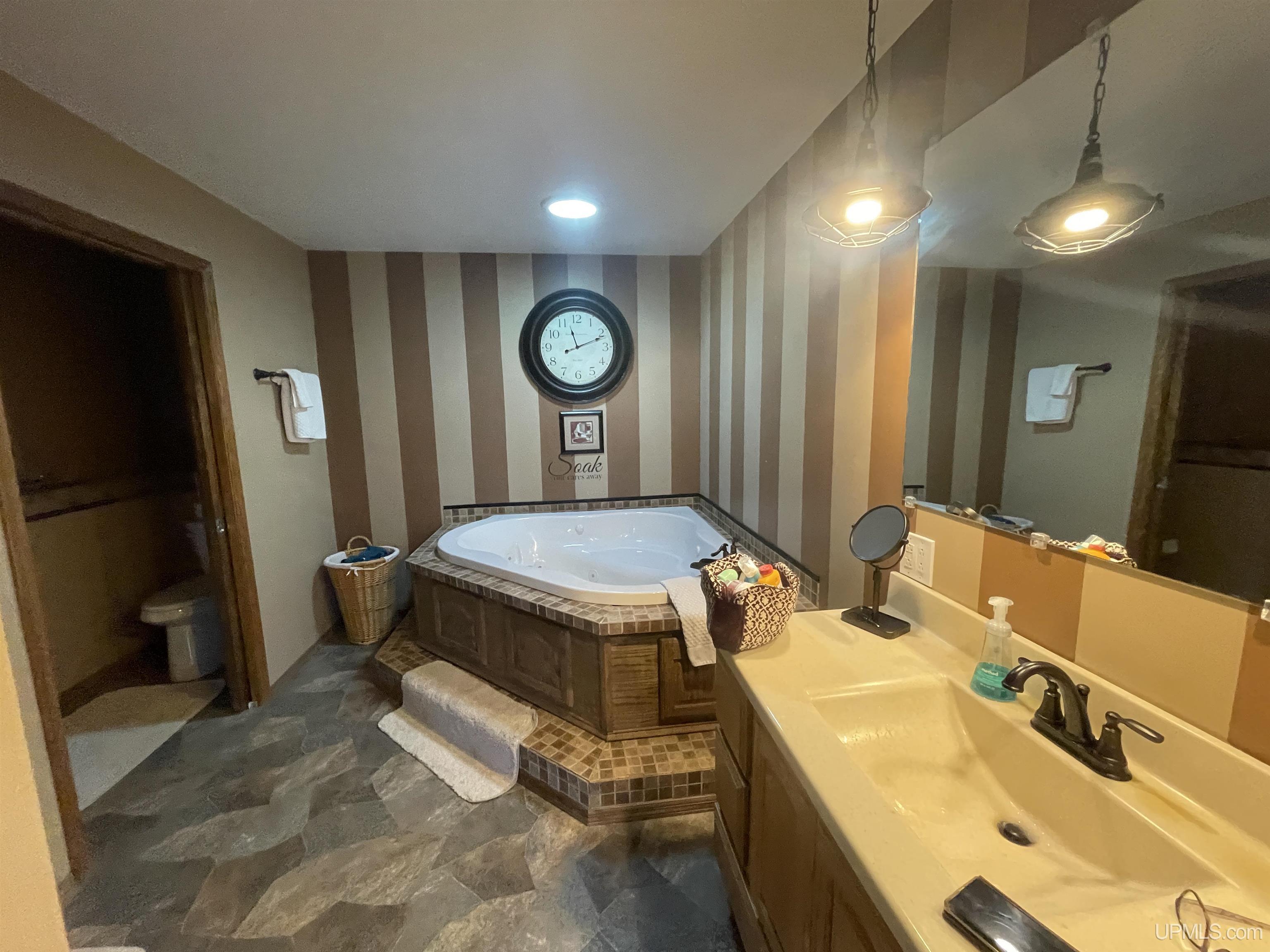1025 Bayshore Road, Unit 2 L'Anse, MI 49946 - Photo 24 of 24