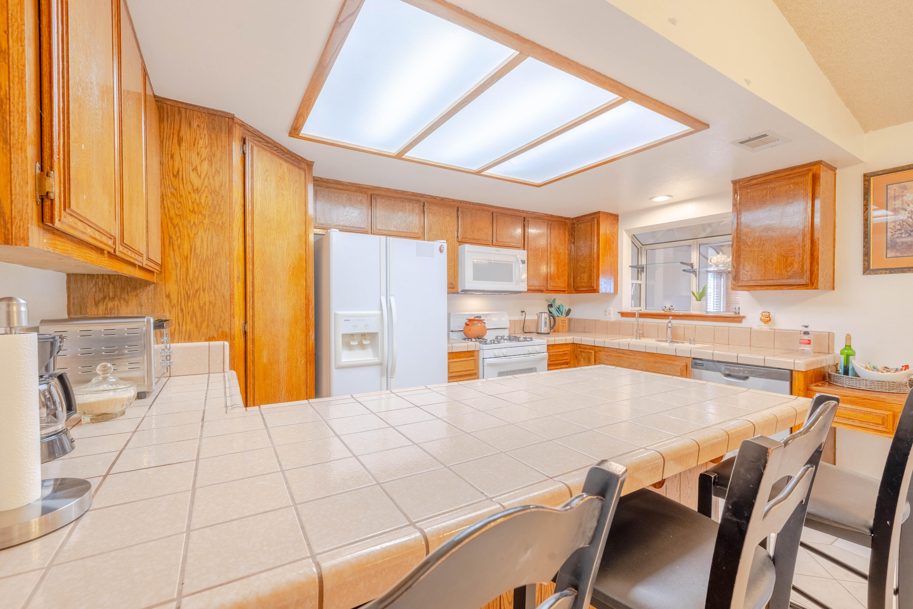 12728 Running Deer Road Apple Valley, CA 92308 - Photo 14 of 28 0G7A8146-HDR