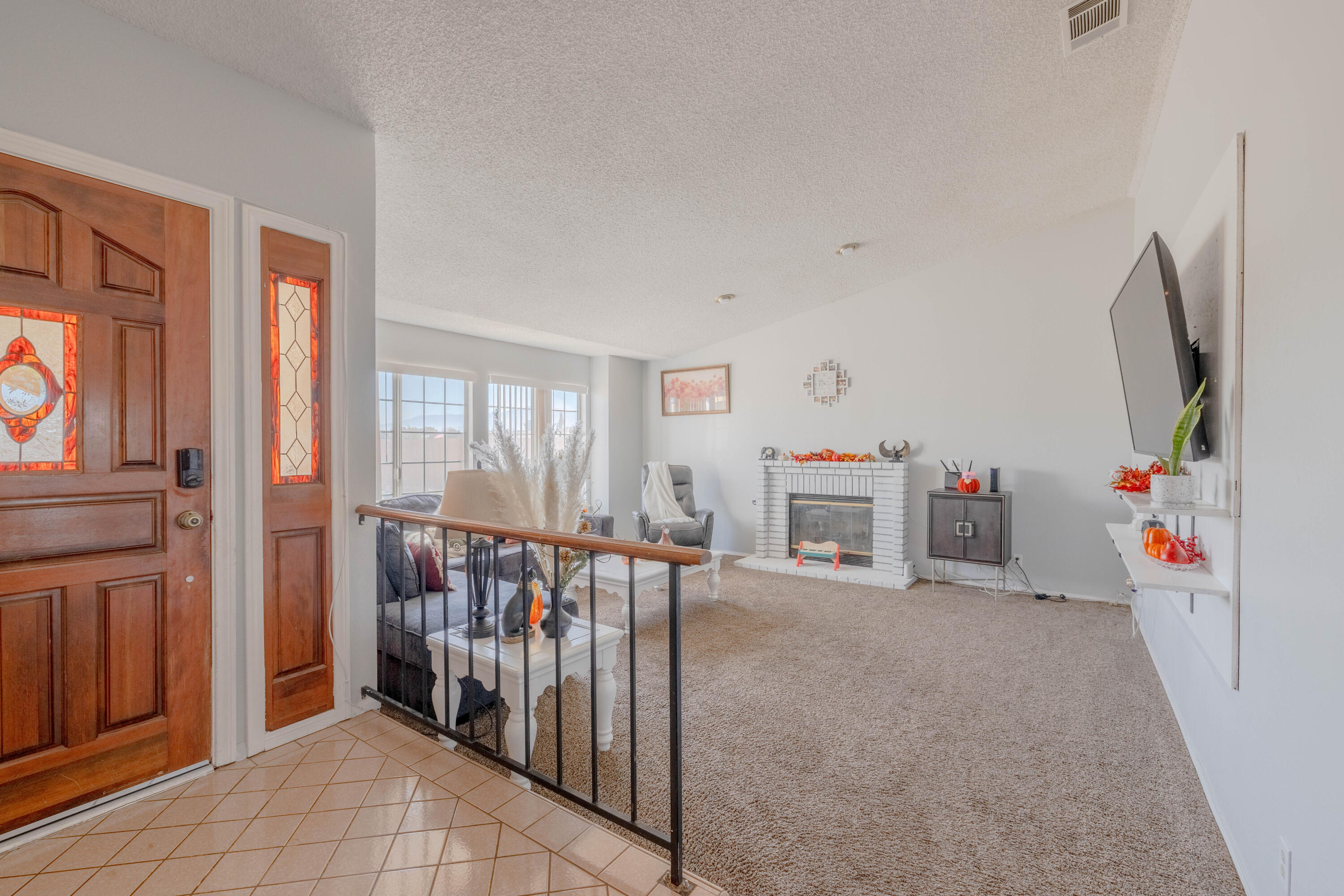 12728 Running Deer Road Apple Valley, CA 92308 - Photo 8 of 28 0G7A8128-HDR