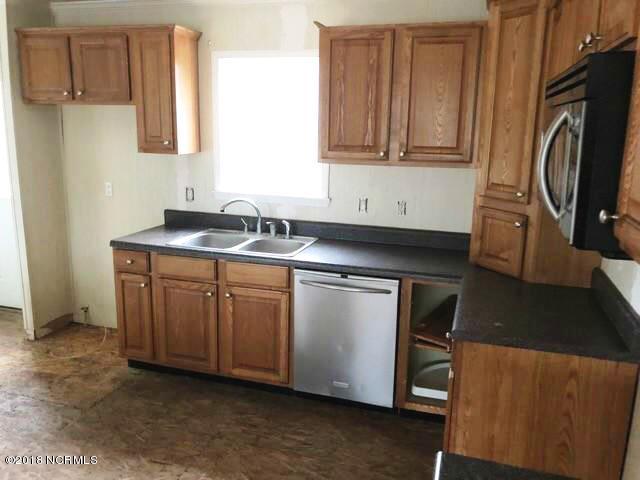 168 Mill Pond Road Bayboro, NC 28515 - Photo 4 of 21 2