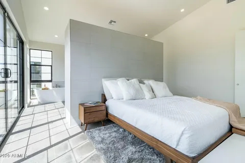 $1,189,000 | 8510 South 9th Drive, Unit 20, Phoenix, AZ 85041